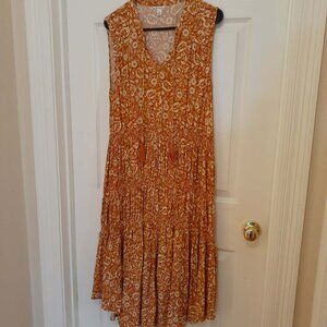 VERSONA Sleeveless Burnt Orange and White Floral Print Elastic Tiered Maxi Dress